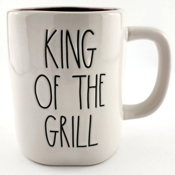 ⭐️2/ $50⭐️ Rae Dunn Artisan Mug Glossy White  Black Letters KING OF THE GRILL - Picture 1 of 10